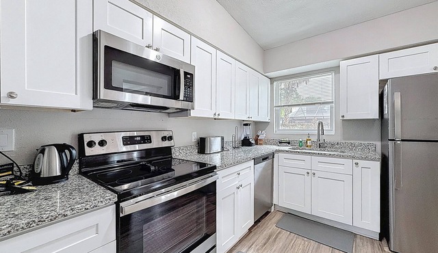 Front Lanai | Pet Friendly | Fenced Yard