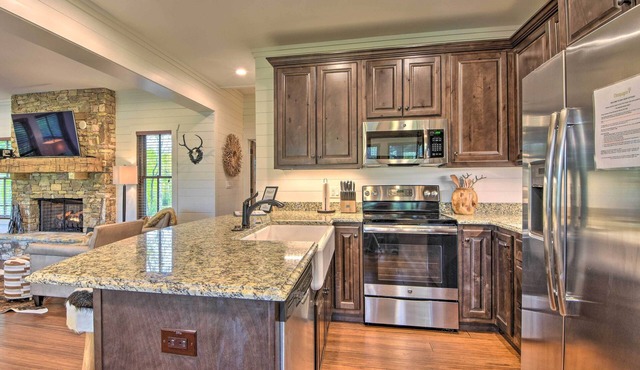 Gated Glenville Cottage: Hike, Fish, & Golf!