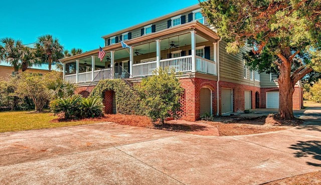 Gorgeous Beach Close Villa with Barbecue in Georgetown, South Carolina