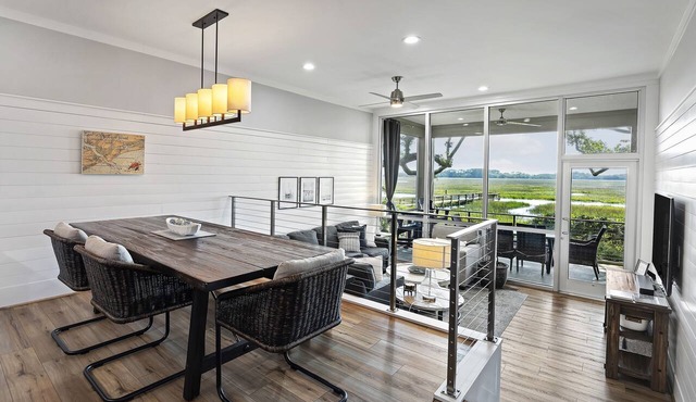 GORGEOUS MARSH Views - Upscale 3BR, Pool & Pier Access - "Latitude Adjustment"