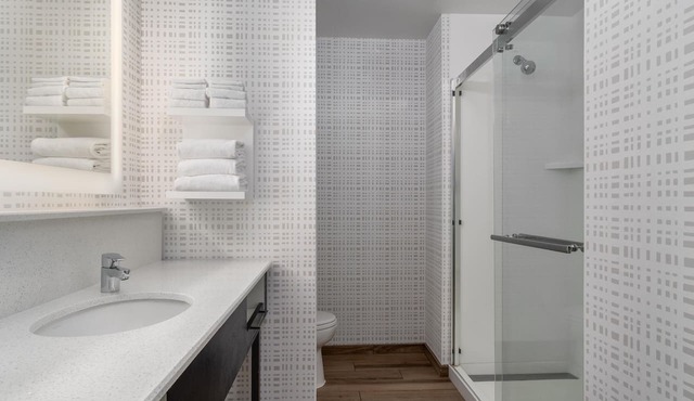 Hampton Inn Baltimore Bayview Campus