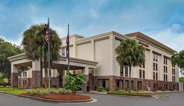 Hampton Inn Patriots Point