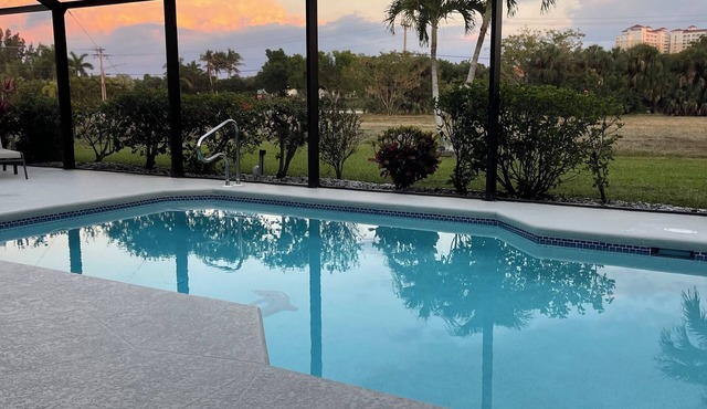 Heated Pool home in the Rose Garden Tarpon Point area!