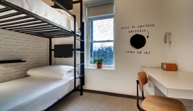 Hive Bunk, Hotel Hive, Chic Decor, Essential Amenities, Central Washington