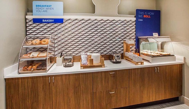 Holiday Inn Express Charleston US Highway 17 & I-526 by IHG