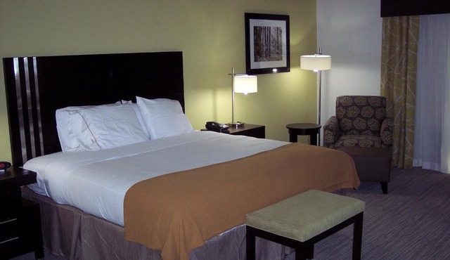 Holiday Inn Express Conway by IHG