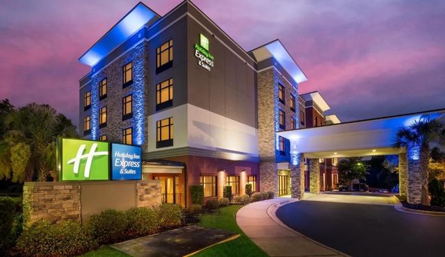 Holiday Inn Express & Suites Lexington by IHG