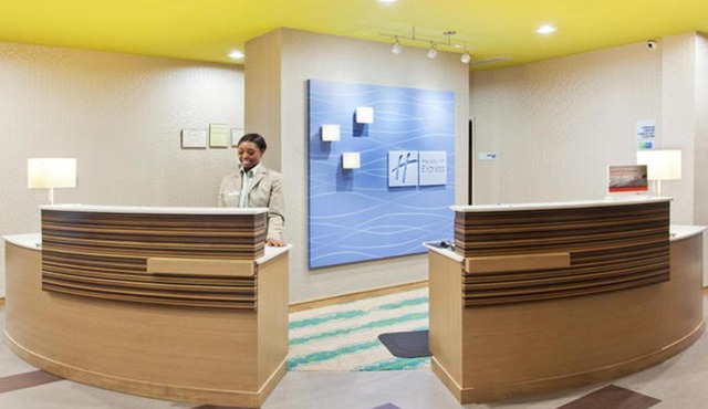 Holiday Inn Express & Suites Warner Robins North West by IHG