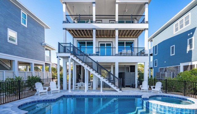 Hot Days, Cool Savings 20% OFF! RENOVATED & GORGEOUS BEACHFRONT