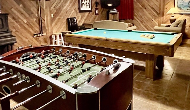 Hot tub, Game room, Rustic elegance, Fresh eggs, Private, 10 miles to AVL.