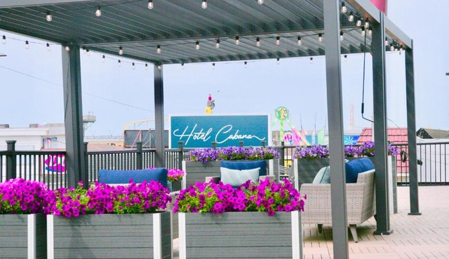 Hotel Cabana Oceanfront/Boardwalk