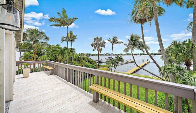 Intracoastal Vista II – 3BR Waterfront Escape with Private Boat Dock!
