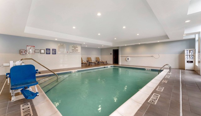 Inviting 1BR Suite | Daily Breakfast + Pool Access in Warrendale