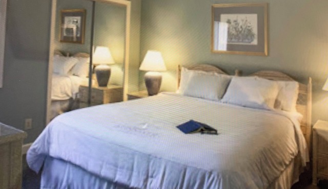 ISLAND RESORT - 2 minutes to the OCEAN BEACHES and next to GREAT GOLFING