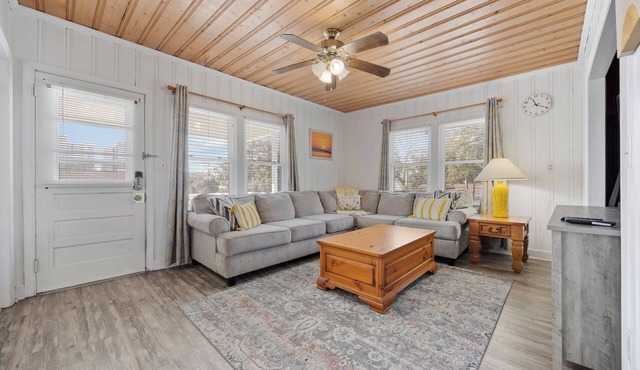 Just a 1/4 mile walk from beach access in North Myrtle Beach!