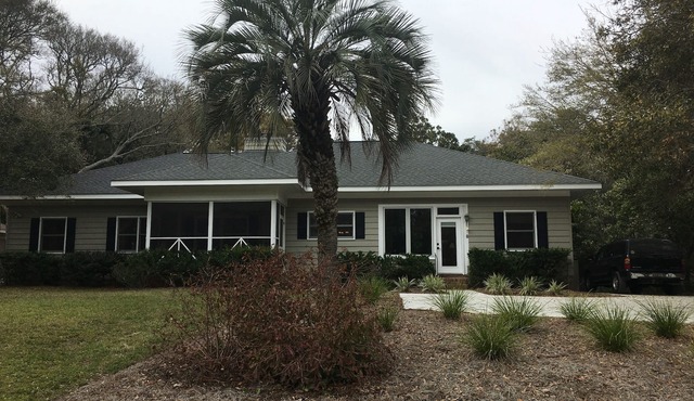 Kiawah Island- Eugenia Ave. w/Ocean View & Best Beach Access!