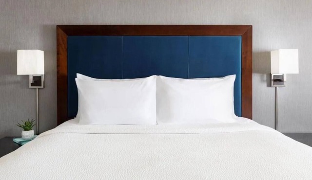 King Bed Stay, Courtyard by Marriott, Near Beach - Atlantic City Haven