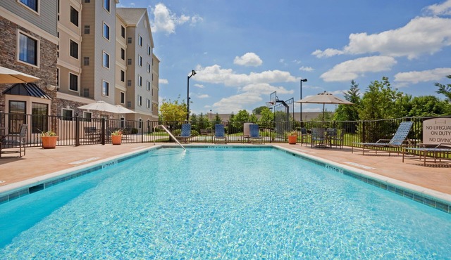King Conference Suite | Free Daily Breakfast
