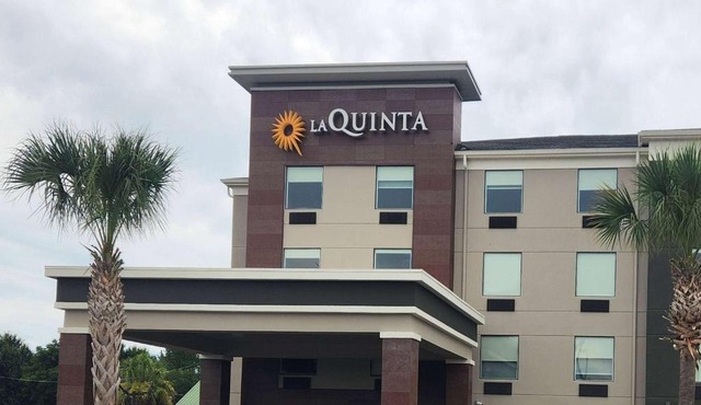 La Quinta by Wyndham Warner Robins - Robins AFB