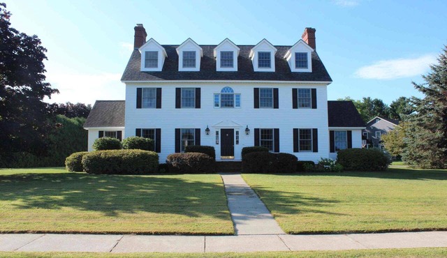 Lake Champlain Colonial in Colchester