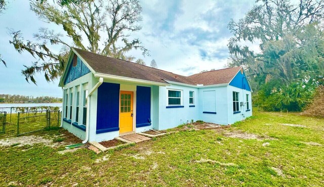 Lake Front Cottage* Dock* Fish* Swim* Boat