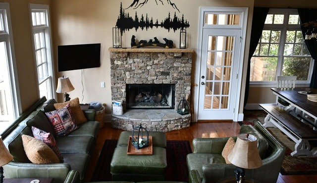 Lake-Front Family Home in Big Canoe