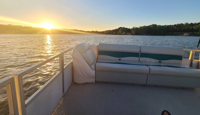 Lake front with optional pontoon
