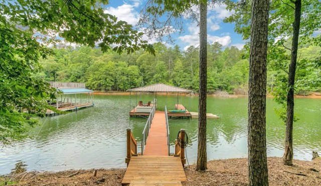 Lake House w/Great Porch View & Easy Dock Access