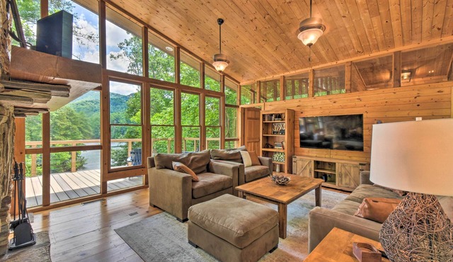Lakefront ‘Glass House’ Cabin w/Mountain Views!