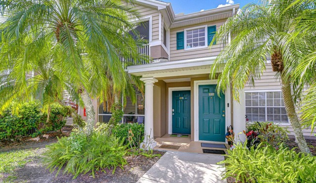 Lakewood Retreat | 3+ Month Stay | Pool & Gym