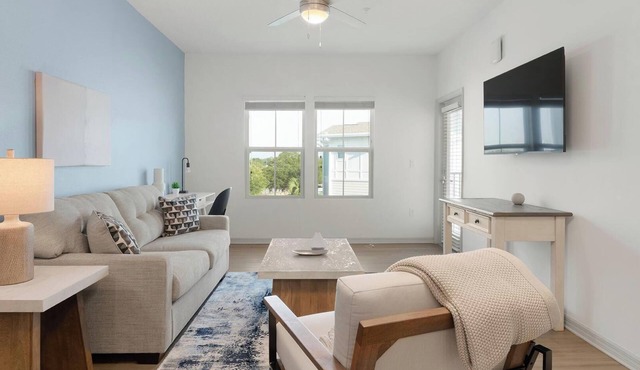 Landing | Amazing 1BD, Game Room