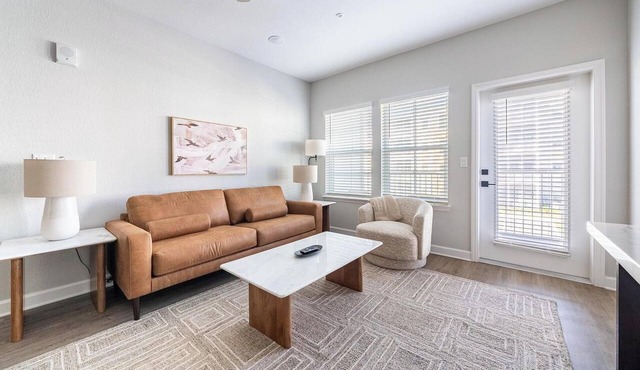 Landing | Amazing 2BD, Gym, Pool