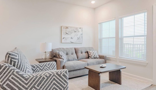 Landing | Amazing 2BD, Pool