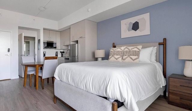 Landing | Amazing Studio, Courtyard, Clubhouse