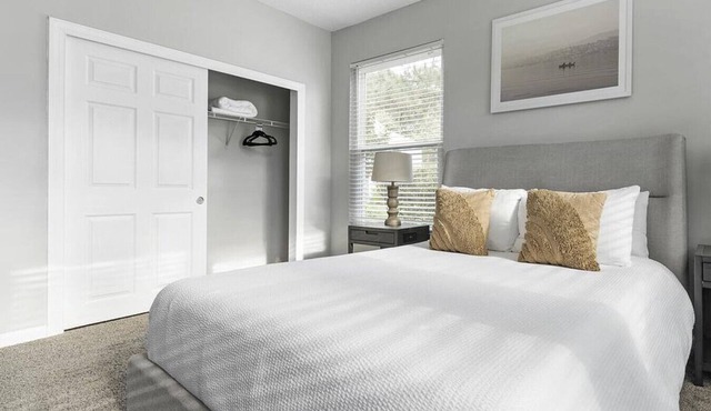 Landing at The Arboretum - 2 Bedrooms in Oxford Hunt