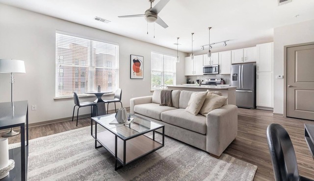 Landing | Beautiful 1BD, Clubhouse, Gym