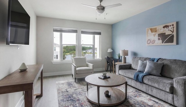 Landing | Beautiful 2BD, Gym