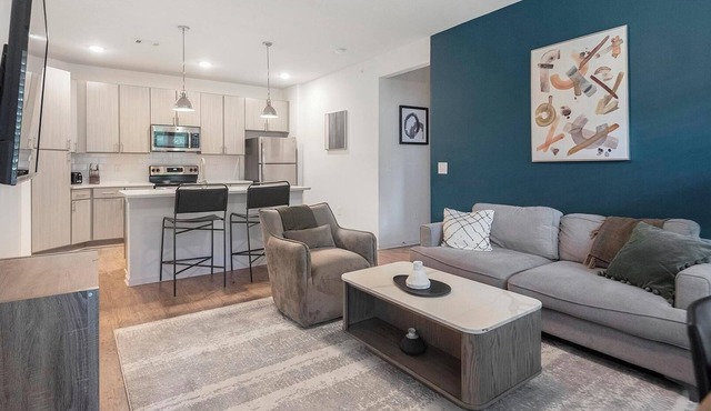 Landing | Beautiful 2BD, Yoga Studio, Pool