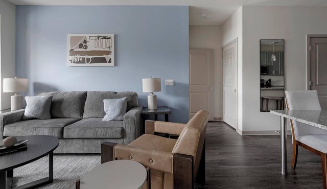 Landing | Beautiful 2BD, Gym, Yoga Studio