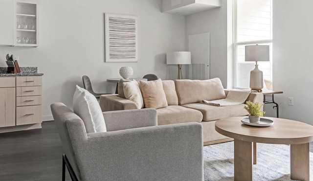 Landing | Chic 1BD, Clubhouse, Gym