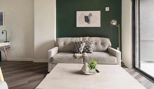 Landing | Chic 1BD, Courtyard, Gym