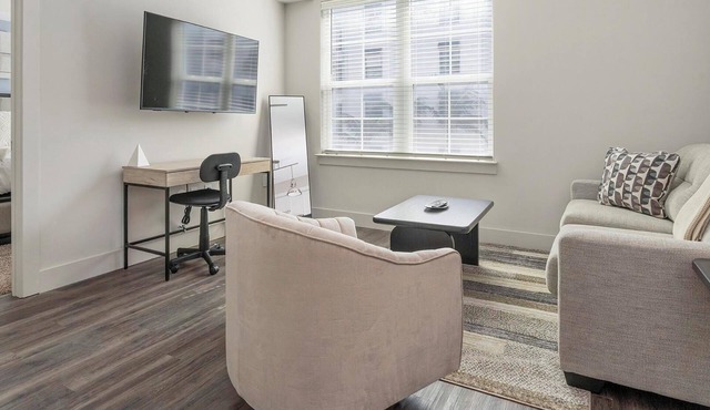 Landing | Chic 1BD, Gym