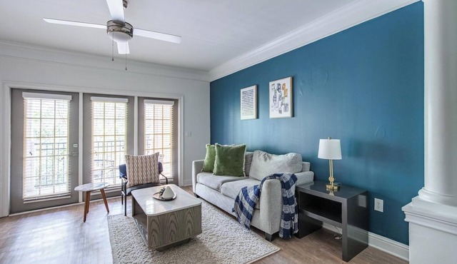 Landing | Chic 1BD, Tennis Court, Game Room
