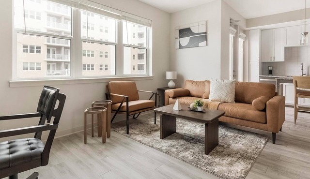 Landing | Chic 1BD, Courtyard, Clubhouse