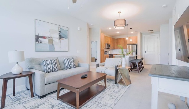 Landing | Chic 2BD, Gym, Clubhouse