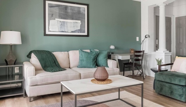 Landing | Incredible 1BD, Yoga Studio, Pool