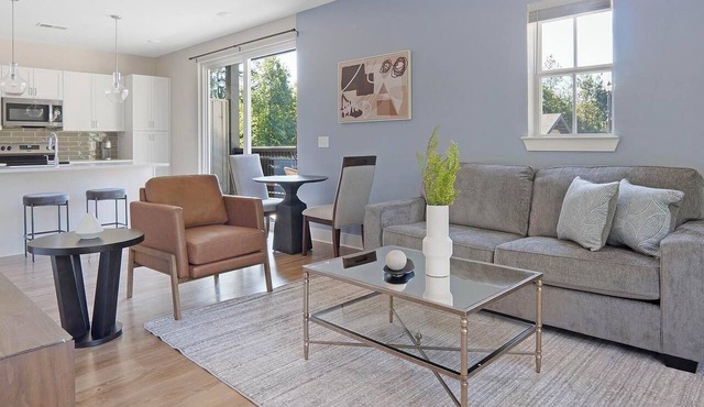 Landing | Incredible 1BD, Clubhouse, Pool