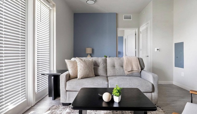 Landing | Incredible 2BD, Gym, Clubhouse