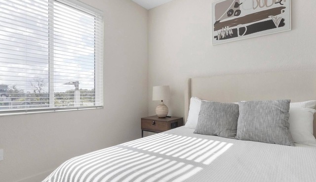 Landing | Incredible 2BD, Yoga Studio, Pool