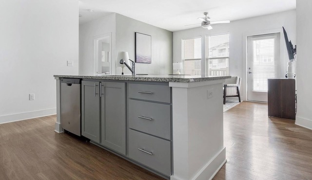 Landing | Incredible 2BD, Yoga Studio, Pool
